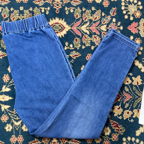 🍄 Soft Surroundings Metro Denim Leggings - Picture 6 of 10